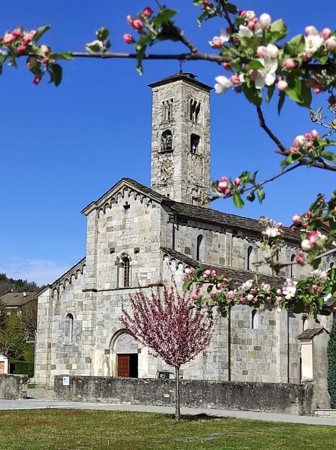 Le Farfalle Di Armeno ภายนอก รูปภาพ
